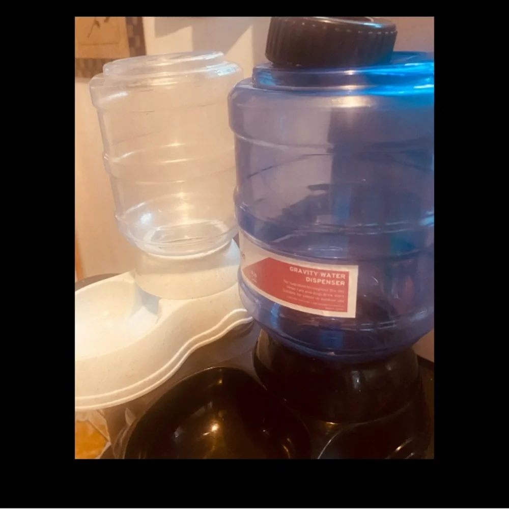 Water Gravity DOG Dispenser (2)pc pre owned as is see all photos (0.25)capacity